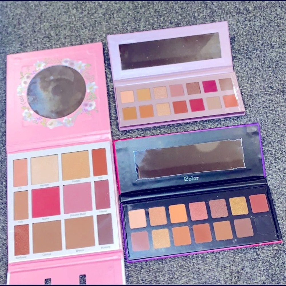 Eyeshadow palette bundle